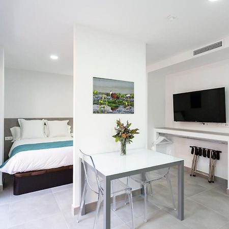 8 Lacus Victoria 오스피탈레트 데 요브레가트 외부 사진