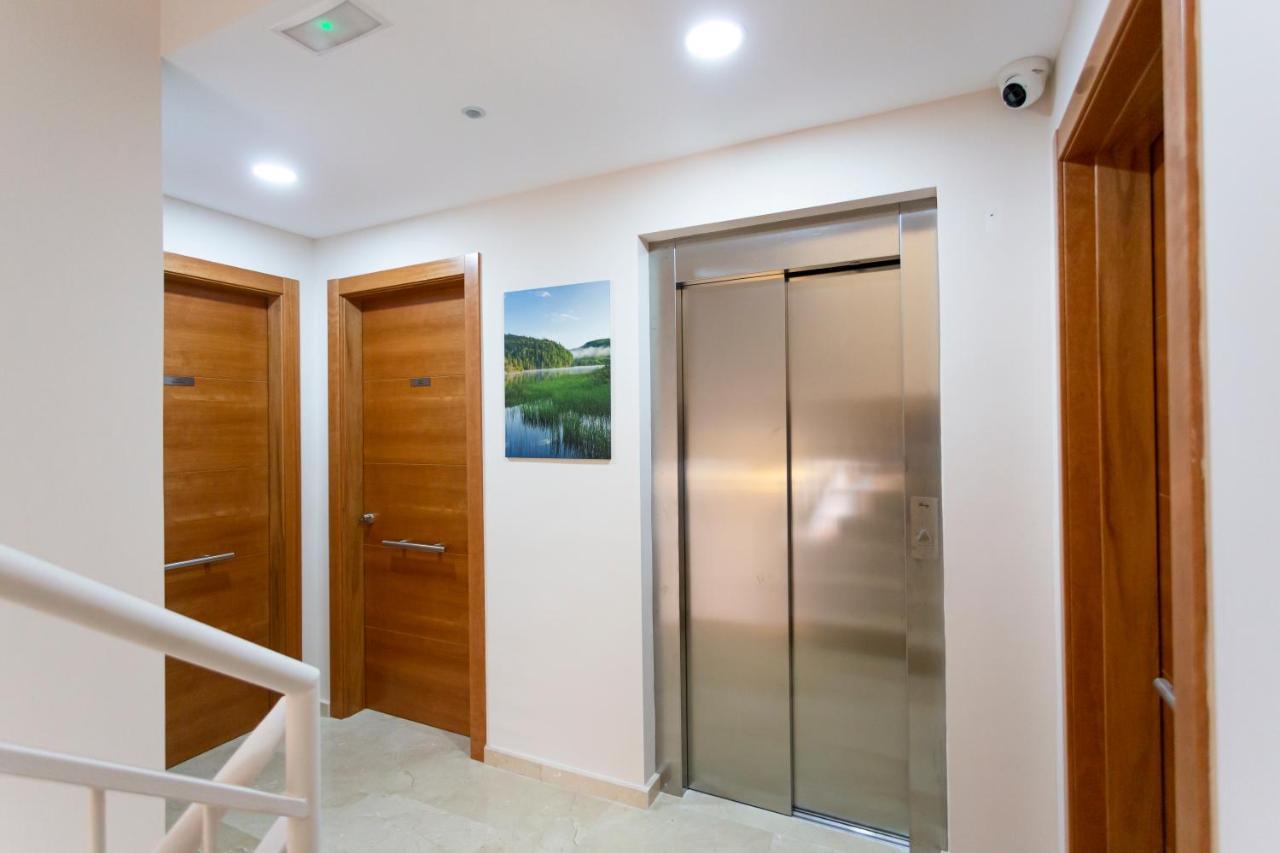 8 Lacus Victoria 오스피탈레트 데 요브레가트 외부 사진